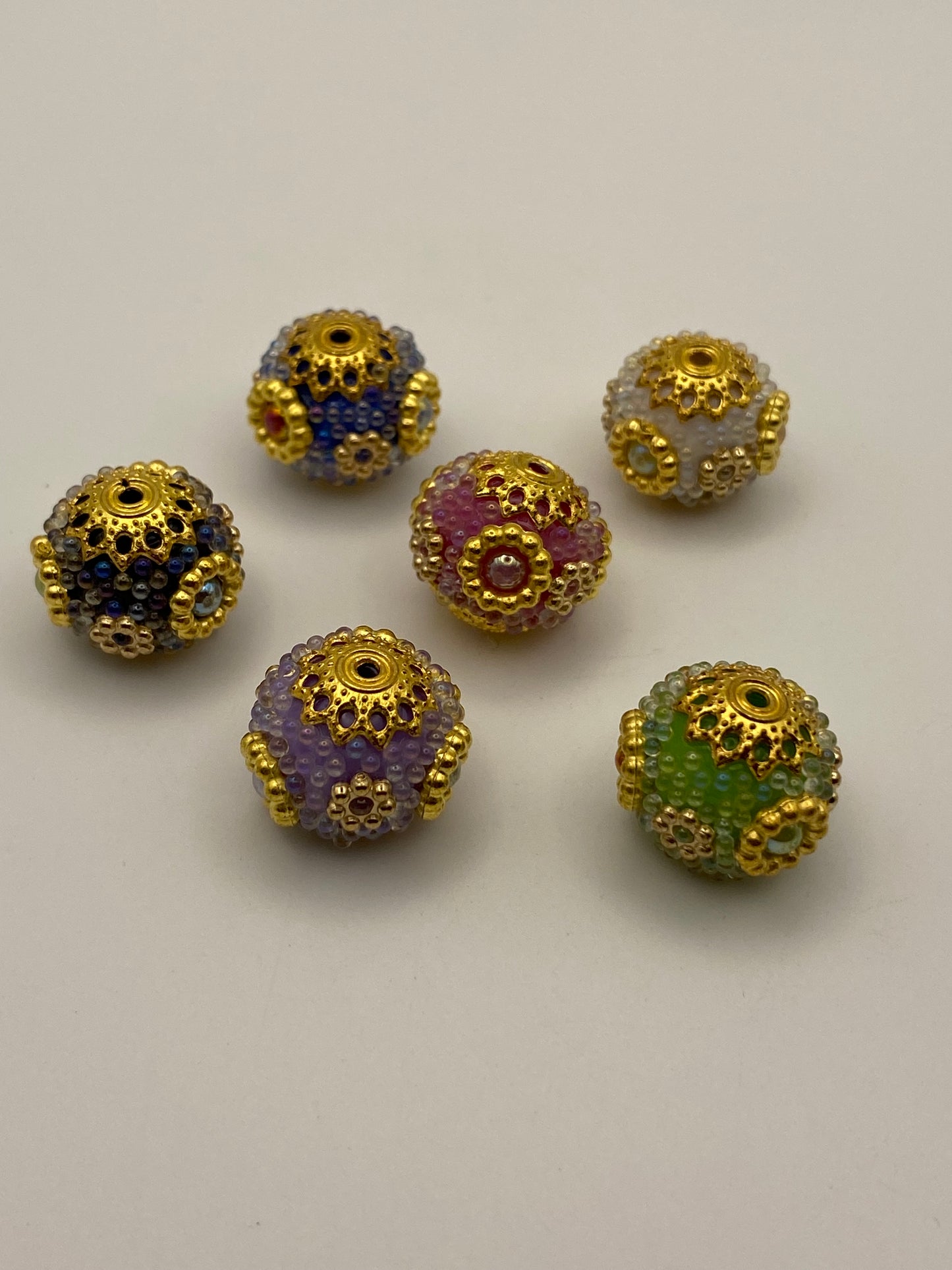 Fancy Beads W/Rhinestones & Flowers (1Pc)