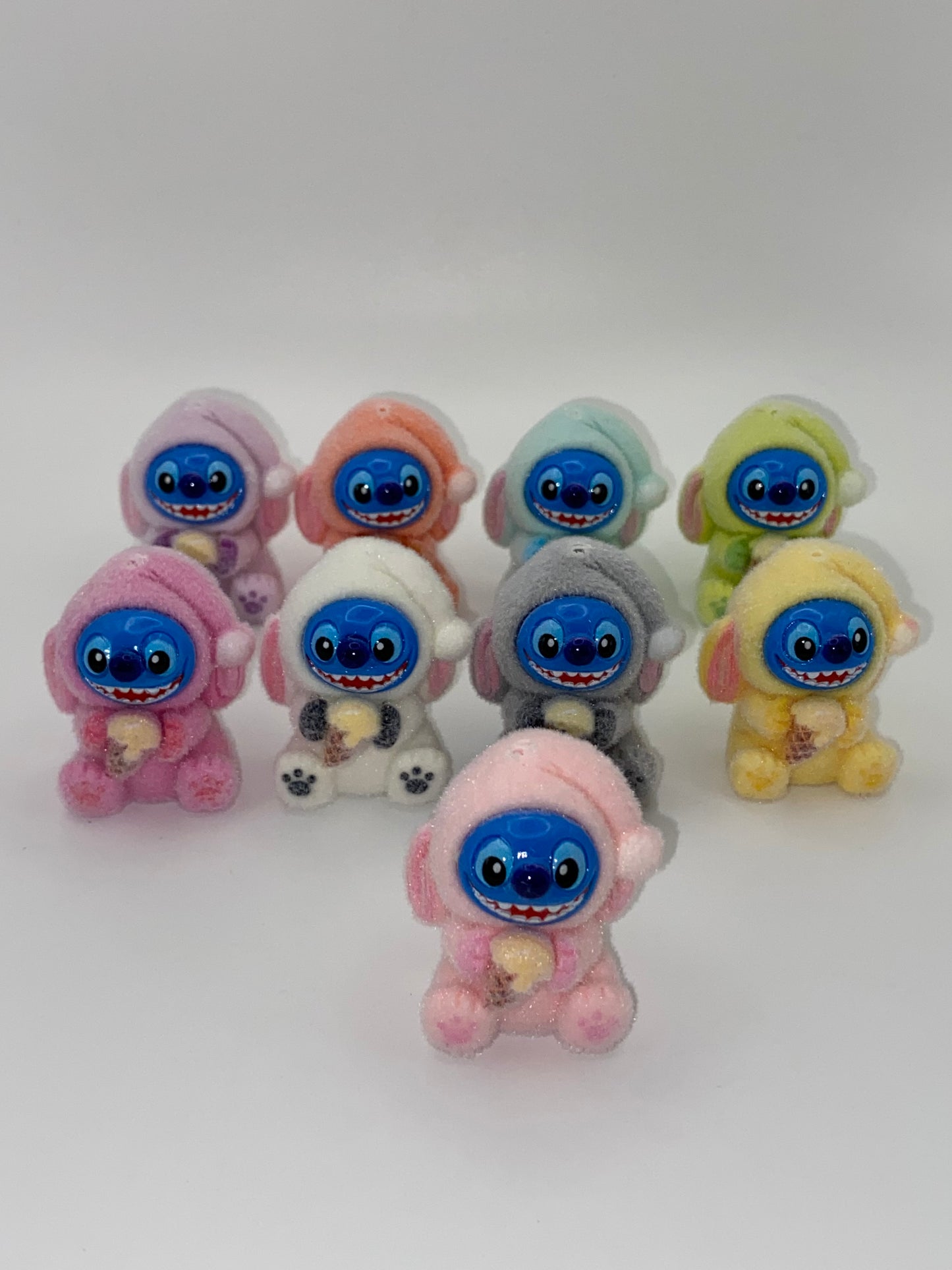 Large Character Doll Beads Random Color (1Pc)