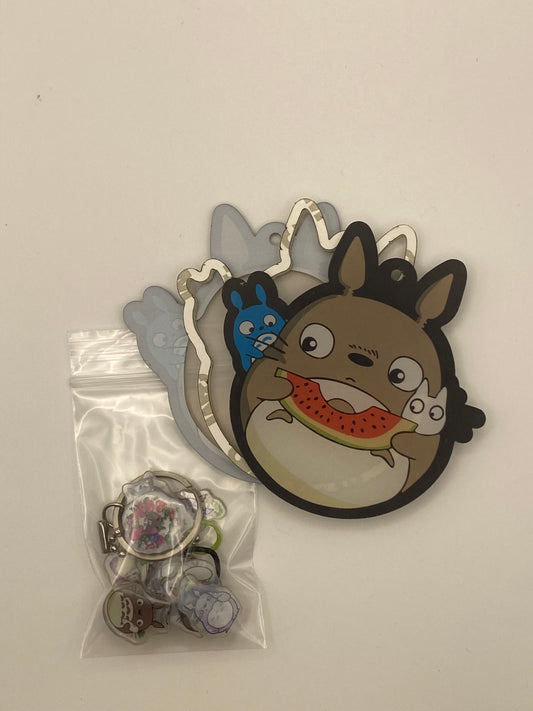 Character Acrylic Shaker Keychain Kit- Various Styles