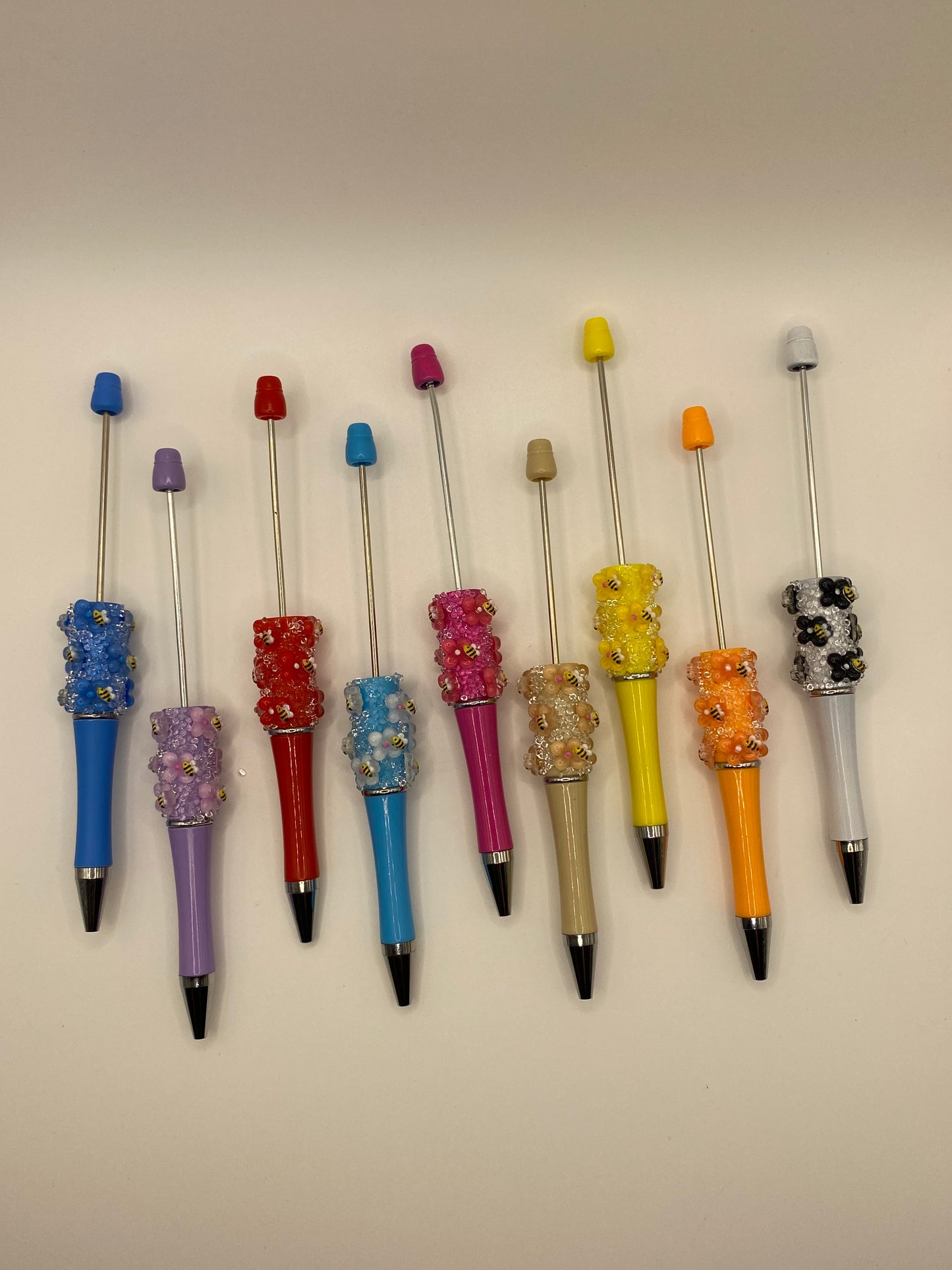 Mixed Color Beadable Sugar Pens W/Cute Bee Charms- 1Pc